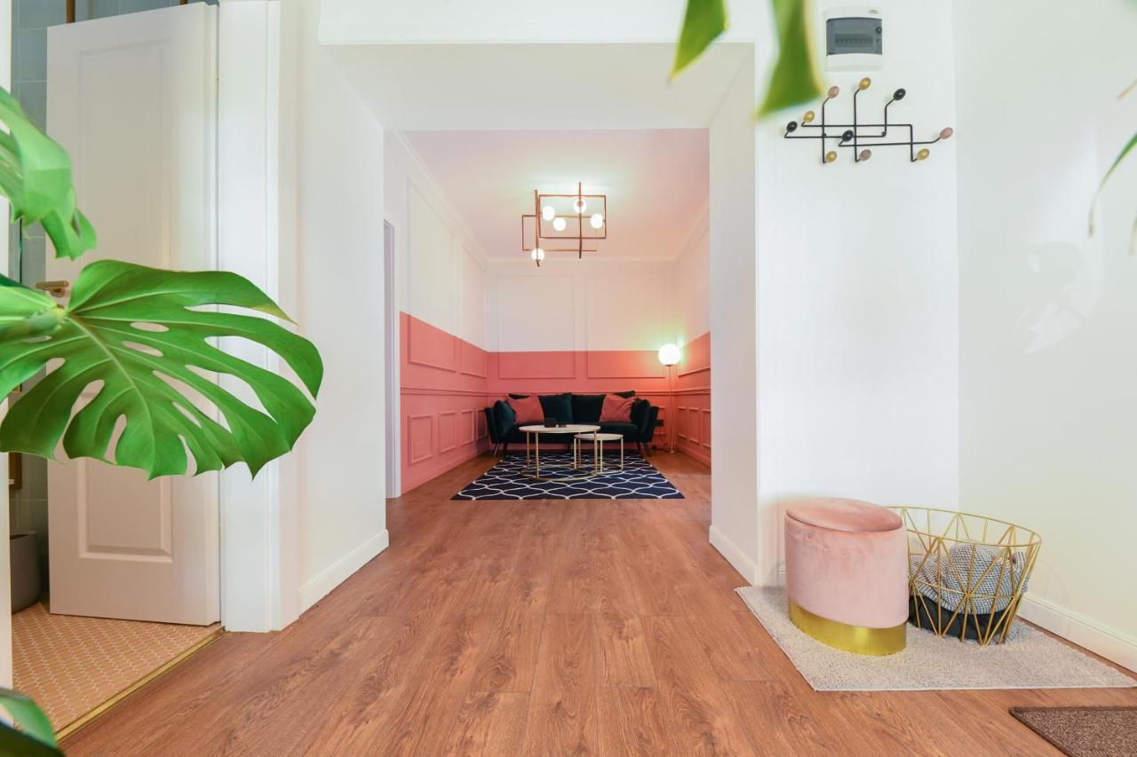 Designer Apartment In The City Center كلوج-نابوكا المظهر الخارجي الصورة